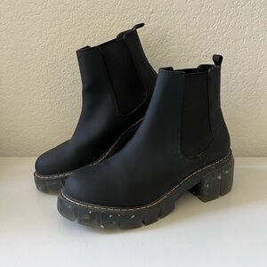 Steve Madden Cool Planet Lug Sole Boots